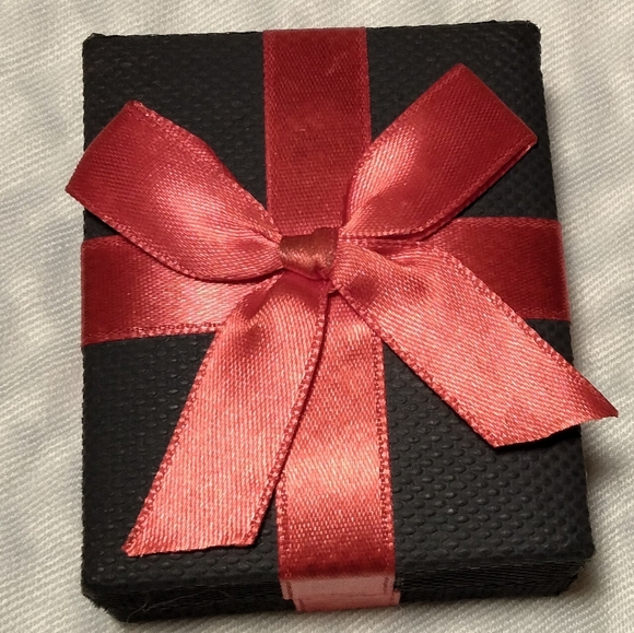 Sterling Silver White Sapphire 18" Necklace - Picture 3 of 3